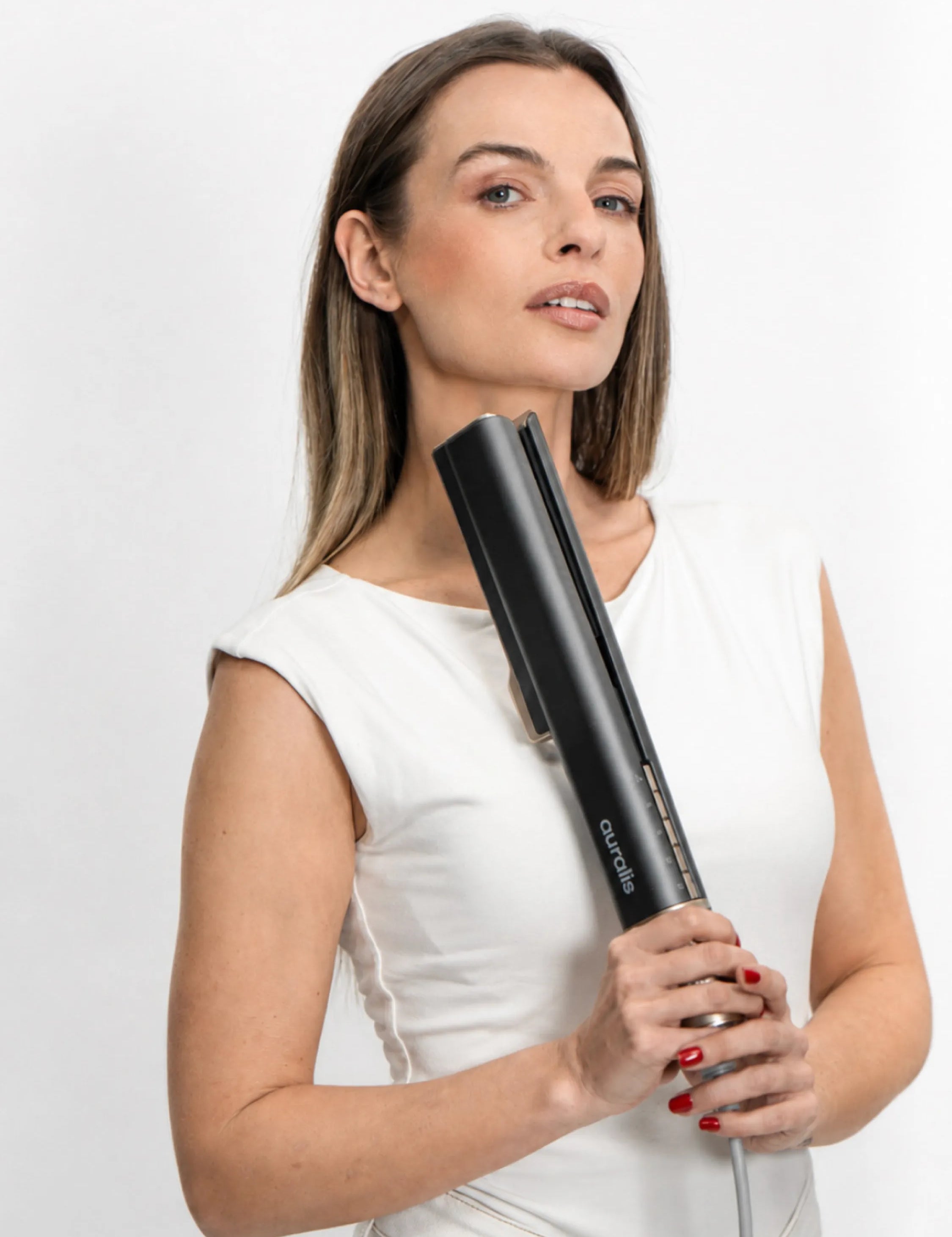 auralis-02_61bda899-e179-4abe-a955-f960927d71db.webp