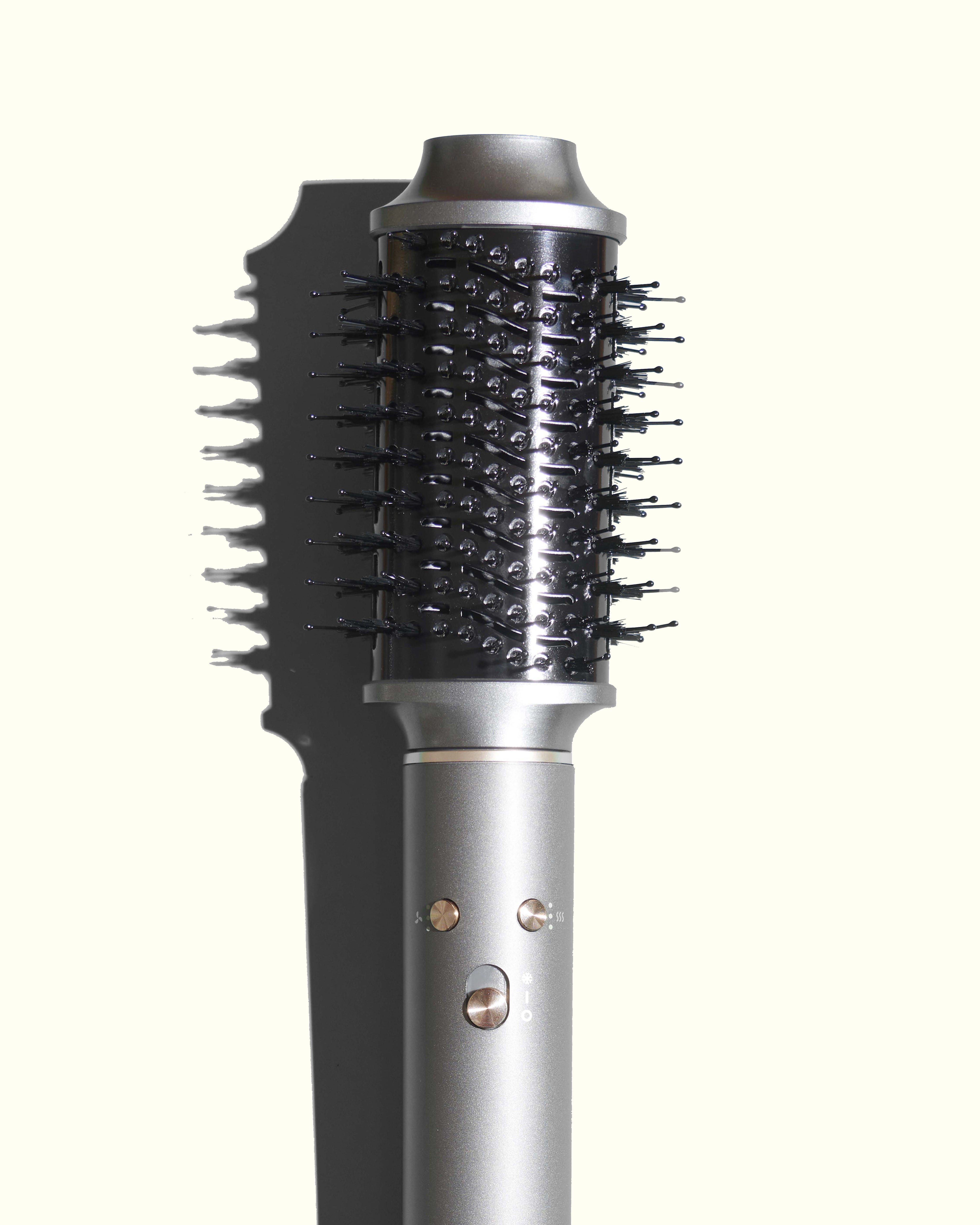 AeroFlow™ — Secador inteligente de alta velocidad y bajo ruido